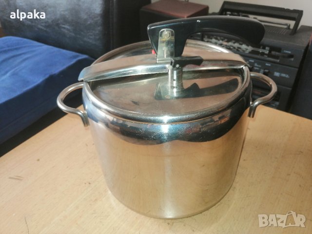 Продавам италианска тенджера под налягане -, алпака, двойно дъно, снимка 2 - Съдове за готвене - 40288730