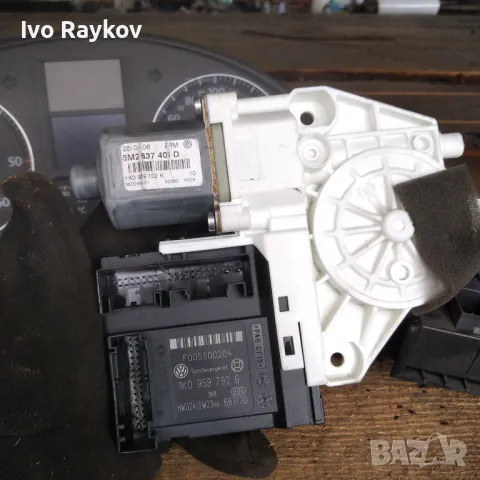 Модул предна дясна врата VW Passat B6 (2005-2011г.) 1K0 959 792 G, снимка 2 - Части - 48683438