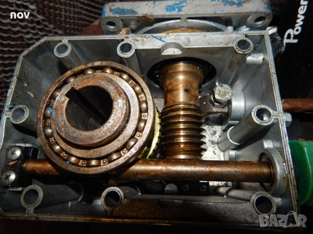мотор с редуктор, снимка 3 - Електродвигатели - 36591402