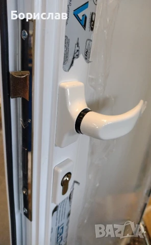 Врати алуминиеви с монтаж