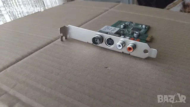 Hauppauge WinTV HVR 1200 PCI-E DVB-T Multi PAL 71959 LF Rev H2E9 , снимка 3 - Други - 56169221