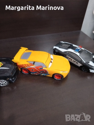 Коли, снимка 3 - Коли, камиони, мотори, писти - 52379006