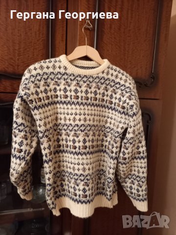Дамски вълнен пуловер, снимка 1 - Блузи с дълъг ръкав и пуловери - 31802738