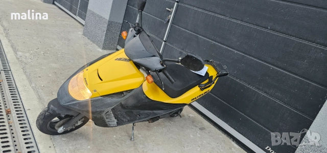 Скутер сузуки 50кубика внос от Германия, регистриран 