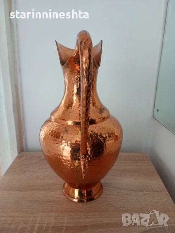 Продавам ГOЛЯМА и ТЕЖКА ръчно кована медна кана (тип Амфора) с уникална история., снимка 8 - Антикварни и старинни предмети - 54236158