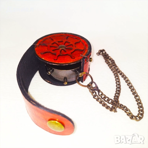 Бронзов компас с гравюра на Айфеловата кула и кожен калъф, снимка 5 - Романтични подаръци - 52586903