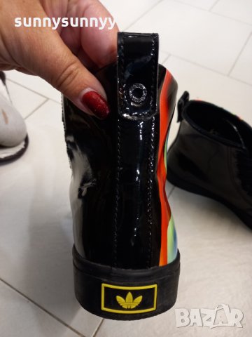 ADIDAS оригинални кецове, снимка 8 - Кецове - 34272645