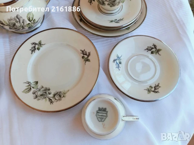 Сервиз за кафе от фин порцелан , снимка 7 - Сервизи - 51053165