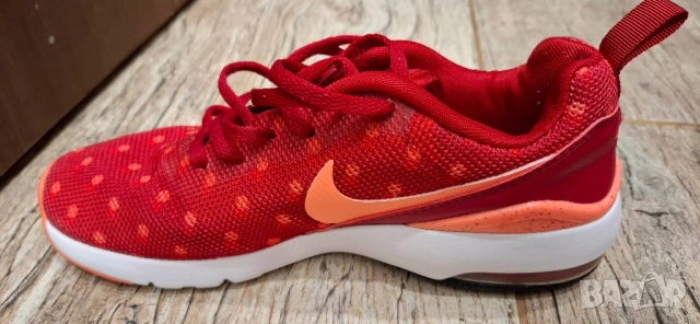 NIKE AIR MAX Дамски маратонки-номер 39, снимка 3 - Маратонки - 45242628