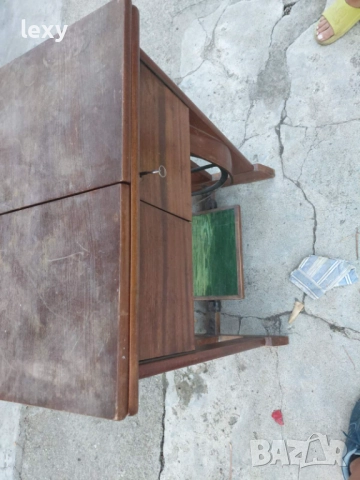 Продавам шевна машина „Панония“ – работеща, снимка 4 - Други ценни предмети - 51648960