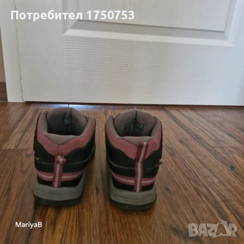 Туристически обувки Keen, снимка 10 - Детски обувки - 50536481