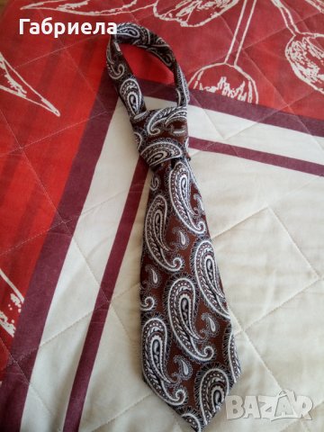 Мъжки вратовръзки и 2 кърпички