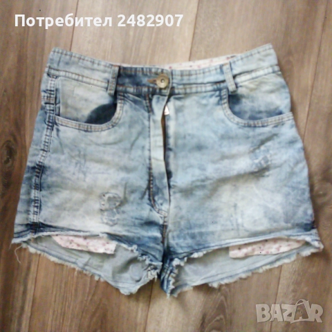 Къси дамски панталони, снимка 2 - Къси панталони и бермуди - 51804093