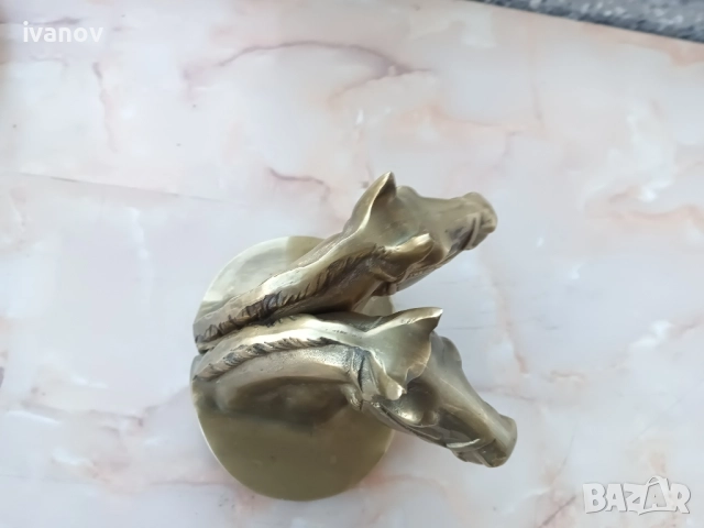 Бронзови подпори за книги- коне, снимка 8 - Антикварни и старинни предмети - 51724407