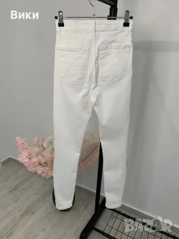 Дънки в бяло на Zara, размер XS, снимка 7 - Дънки - 49456420