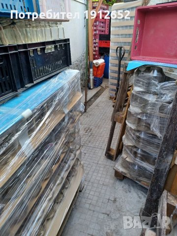 Продава винтови буркани-1.700мл.с капачка ф.82мм., снимка 2 - Други стоки за дома - 37421214