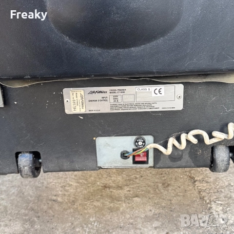 Life Fitness Елиптичен кростренажор  CT9500 Elliptical Cross Trainer CT9500, снимка 5 - Фитнес уреди - 52950179