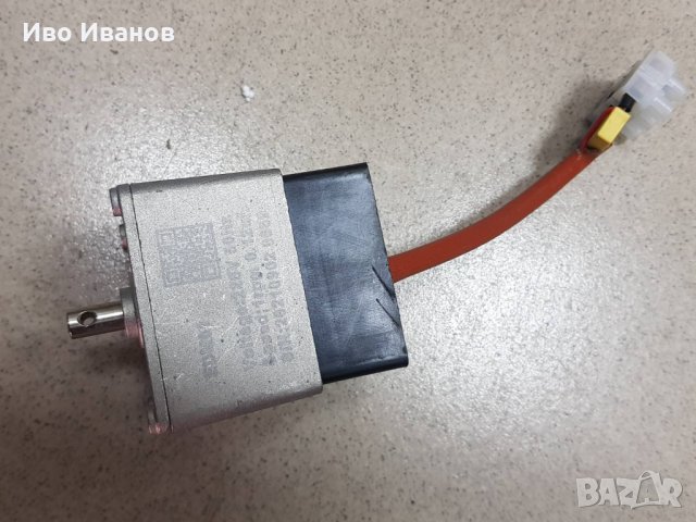 Продавам мотори за дюнер машини , снимка 4 - Друго търговско оборудване - 36715342