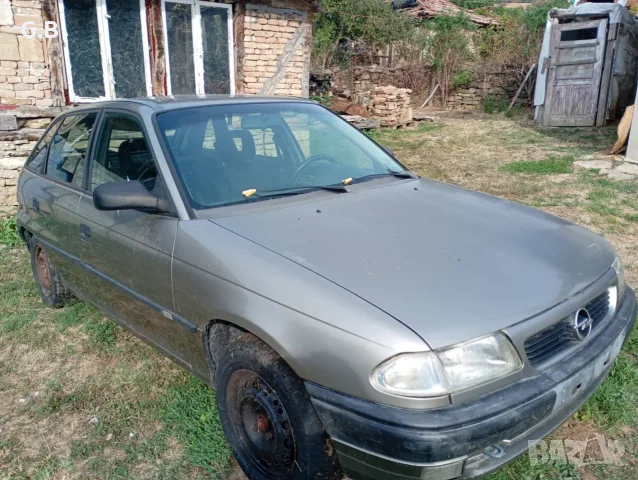 Опел Астра 1.6 автомат 