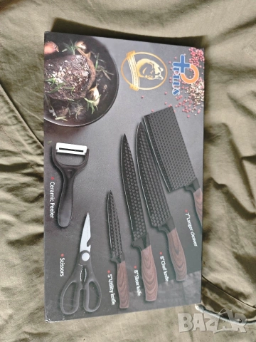 Продавам стари ножове 