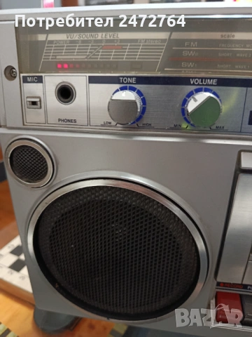 Касетофон Sanyo , снимка 2 - Радиокасетофони, транзистори - 54208596