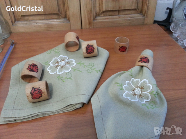 Ленени салфетки за маса с бродерия