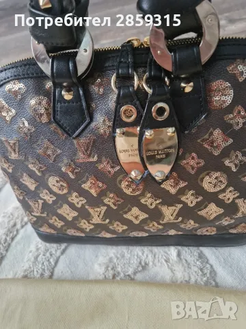 Дамска чанта Lui Vuitton, снимка 3 - Чанти - 49120041