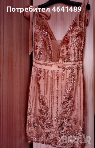 Разкошни рокли за предстоящите празници