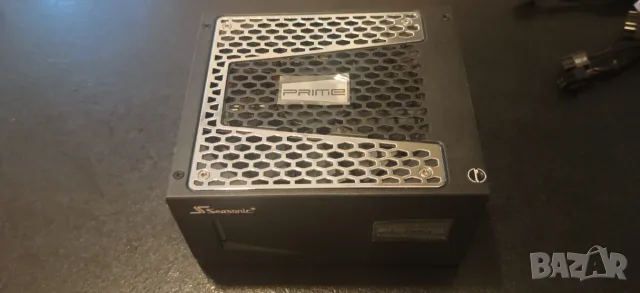 Продавам в перфектно състояние захранване 1300Watt Seasonic Prime GX1300 80+ Gold Full Modular, снимка 7 - Захранвания и кутии - 55884431