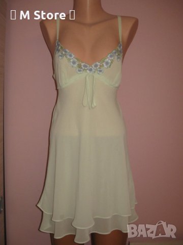 Oskar de la Renta ефирна нощница, снимка 1