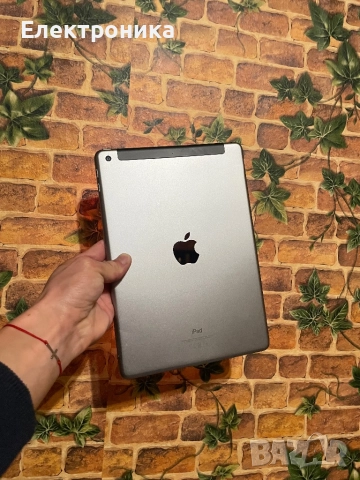 iPad A1954 9.7 6 gen, снимка 5 - Таблети - 52307489