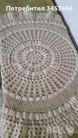 Продавам плетена покривка за кръгла маса, снимка 1 - Покривки за маси - 44480437