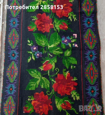 Стар килим,ковьор за стена или миндер, снимка 2 - Антикварни и старинни предмети - 51151291