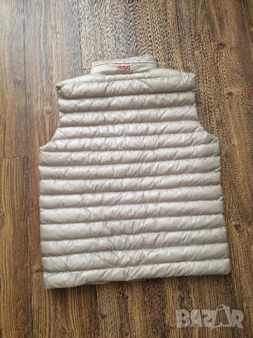 Страхотна мъжка грейка елек HUGO BOSS размер S M L XL 2XL , снимка 8 - Якета - 51470851