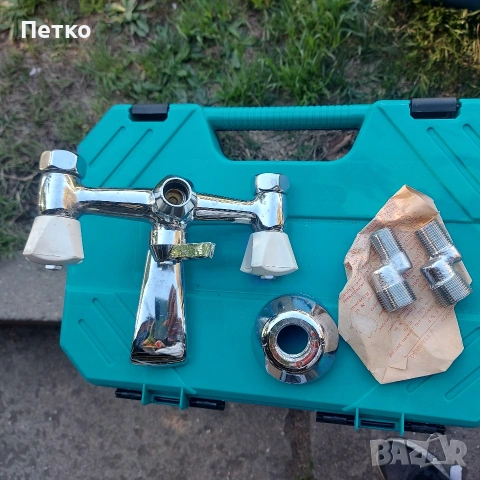 Душ батерия на тръбата на Видима. 