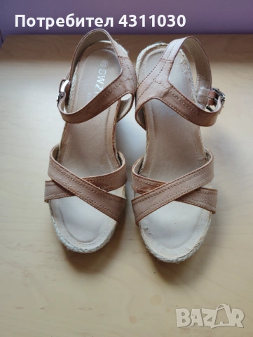 Нови сандали 40 номер