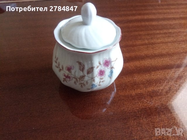 Порцеланова захарница от социализма , снимка 2 - Аксесоари за кухня - 44363931