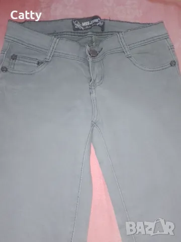 Нови дамски дънки , снимка 3 - Дънки - 48298937