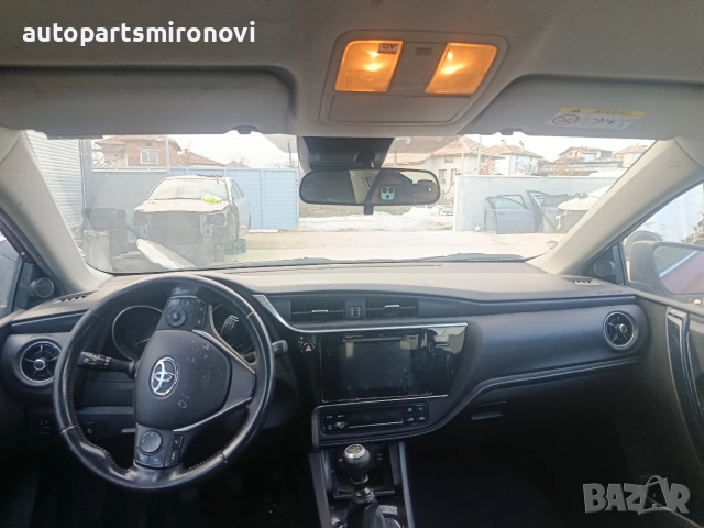 На части! Аурис 1.6 дизел, снимка 4 - Автомобили и джипове - 52713476