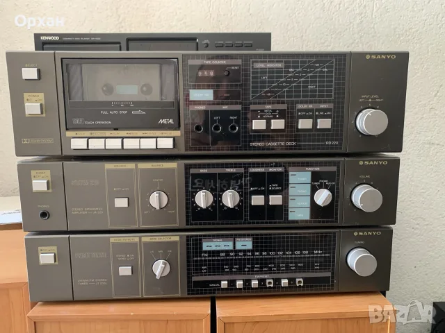 Красива ретро стерео система SANYO System 220 (Усилвател, Тунер и Касетен дек) –