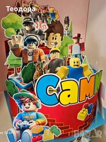 Картонена торта Роблокс, снимка 6 - Други - 54288439