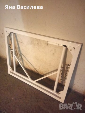 Успоредка за стена