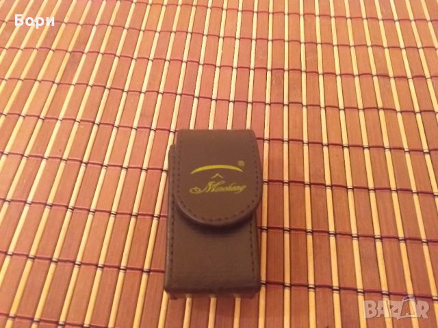 Кожен твърд калъф