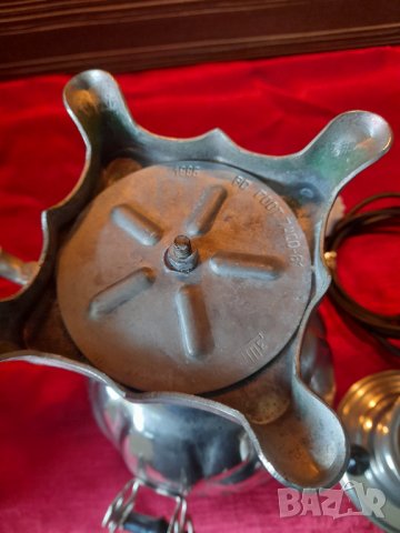 Стар самовар, снимка 3 - Антикварни и старинни предмети - 34436399