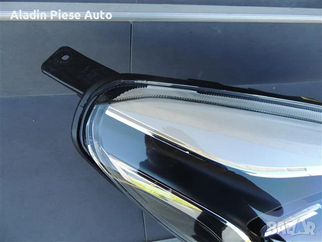 Десен фар за пътник Ford Fiesta година 2018 - 2023 Халогенни крушки Пълен код H1BB-13W029-AH, снимка 5 - Аксесоари и консумативи - 50481898