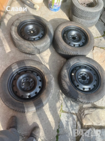 Продавам джанти Honda HR-V CR-V 16 цола с гуми