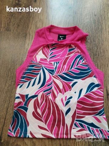 Nike - страхотен дамски потник S, снимка 3 - Потници - 51159509