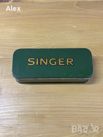 Кутия с принадлежности за шевна машина Singer