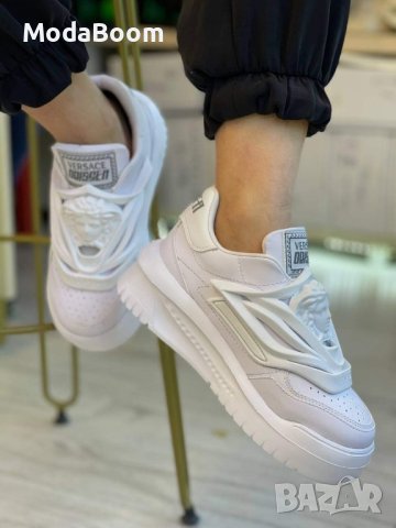 Дамски обувки Versace , снимка 2 - Дамски ежедневни обувки - 42563633