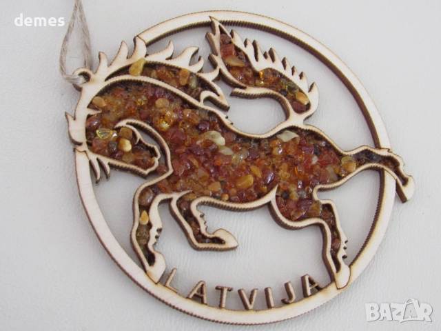 Сувенир/коледна играчка-кон с кехлибар от Рига, Латвия, снимка 3 - Други - 52554980